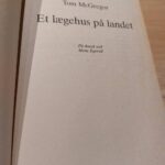 Inderside med titel og forfatterinformation