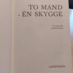 Titelblad af 'To Mand - Én Skygge' af Desmond Bagley