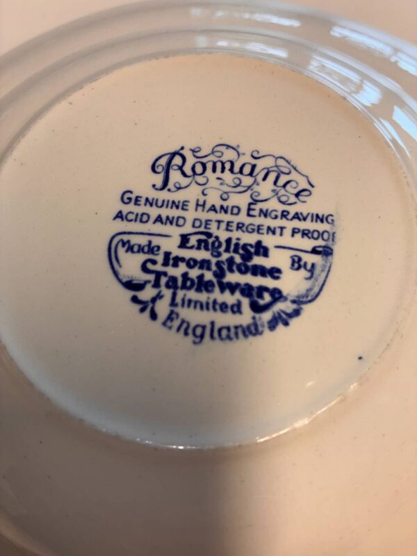 Tæt på mærkning af Romance-serien, English Ironstone