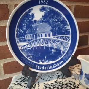 Årsplatte 1982 med Møllehuset motiv Frederikshavn