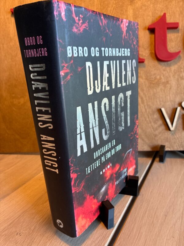 Djævlens ansigt forside