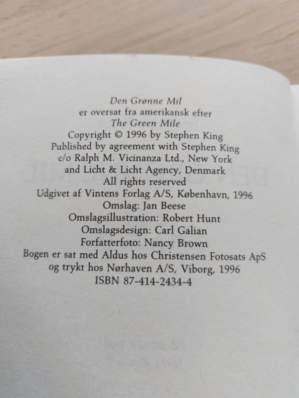 Copyright side i bogen Den Grønne Mil 3: Coffeys hænder med forfatter, forlag og ISBN nummer.