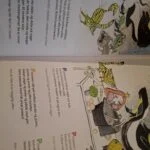 Et opslag fra bogen 'Den Eventyrlige Rejse' med farverige, finurlige illustrationer og tekst på den anden side.