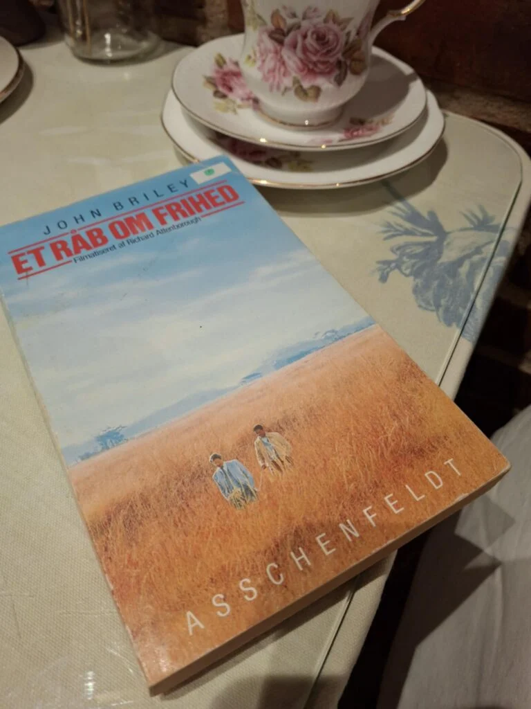 Et råb om frihed – John Briley (filmatiseret af Richard Attenborough)