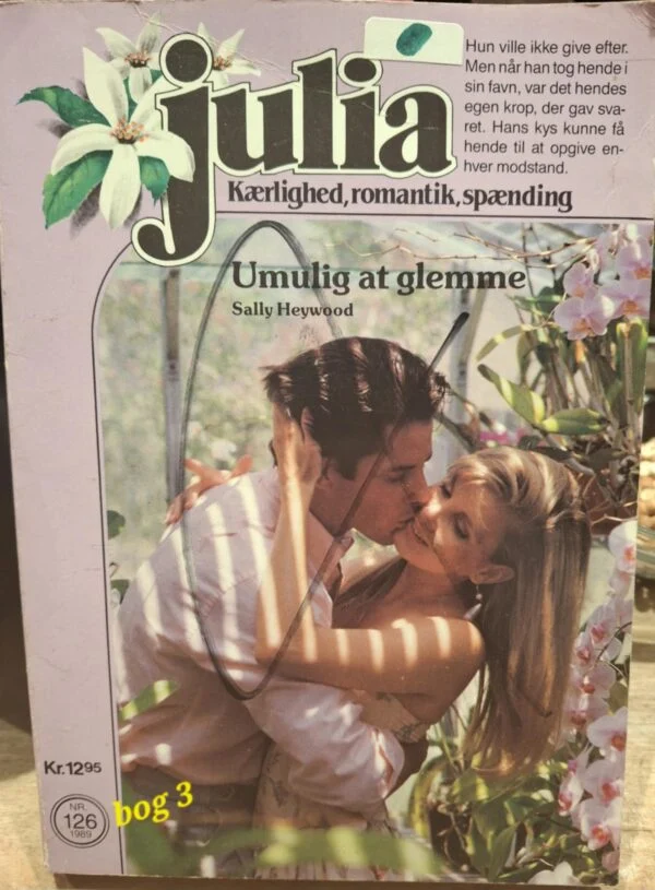 Nærbillede af bagsideteksten på bogen 'Lidenskabens Veje' af Barbara Cartland, med et portræt af en kvinde i øverste venstre hjørne.