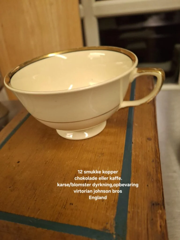 Antik Johnson Bros. England Kop med Guldkant