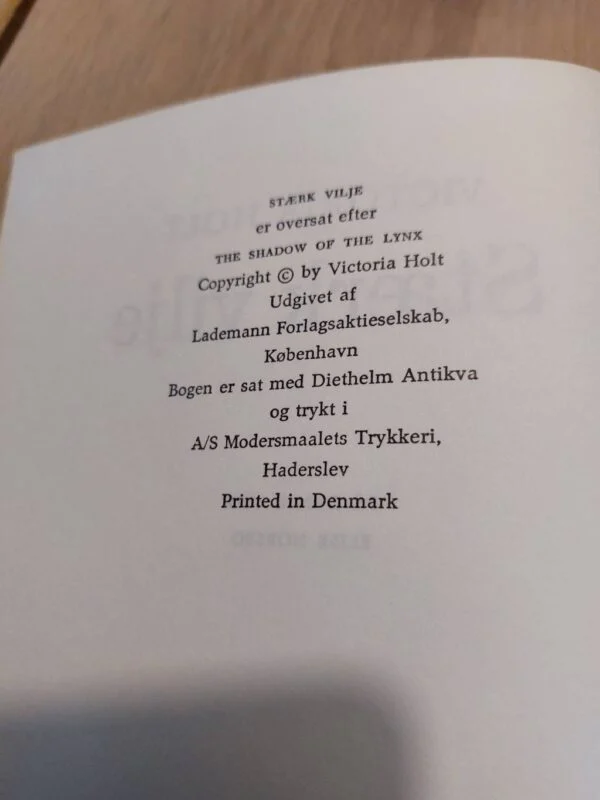 Udgiveroplysninger for 'Stærk vilje', Lademann Forlag