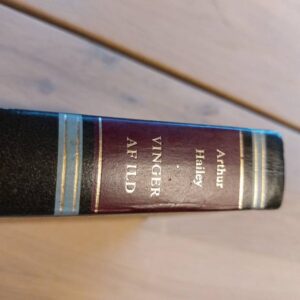 Vinger af Ild bogryg med guldskrift og lyseblå stribe på mørkebrun baggrund