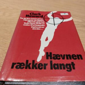 Clark Howard Hævnen rækker langt bog forside med rød baggrund og silhuet
