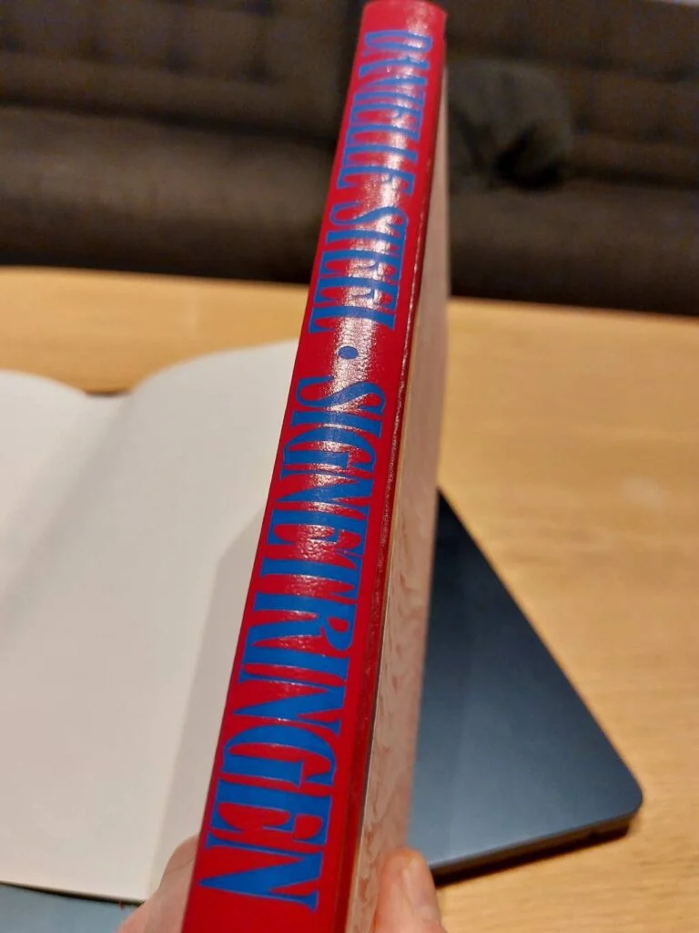 Danielle Steel - Signetringen, Hverdagsroman