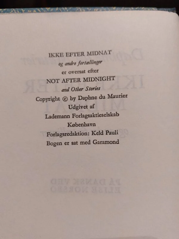 Titelblad af Ikke Efter Midnat med info