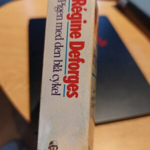 Bogryg på Régine Deforges' 'Pigen med den blå cykel'