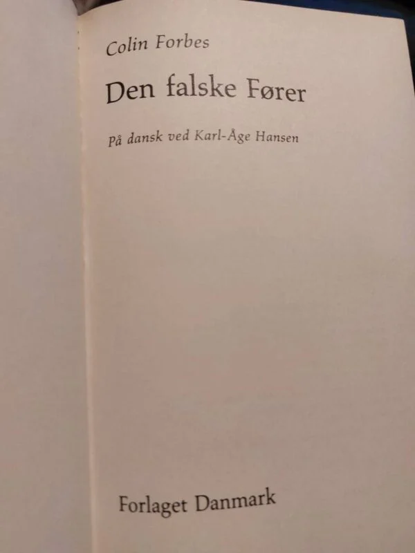 Inde i bogen Den falske Fører med information