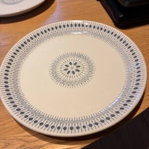 Egersund tallerken med blåt mønster set ovenfra