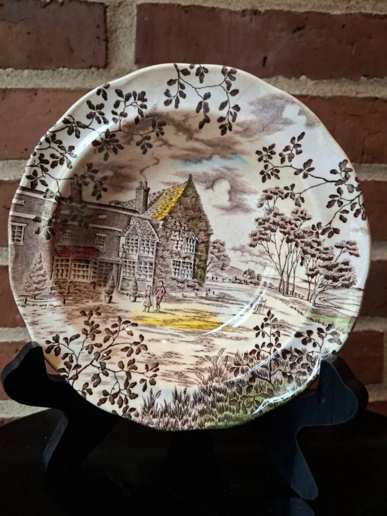Vintage morgenmadsskål med Dickens-motiv