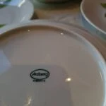 Logo fra Arzberg på bagsiden af porcelænstallerken