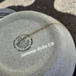 Underside af en Biltons tallerken med brugsspor