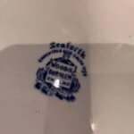 Bundstempel med Seaforth, Woods Burslem og England på tallerkenens underside.