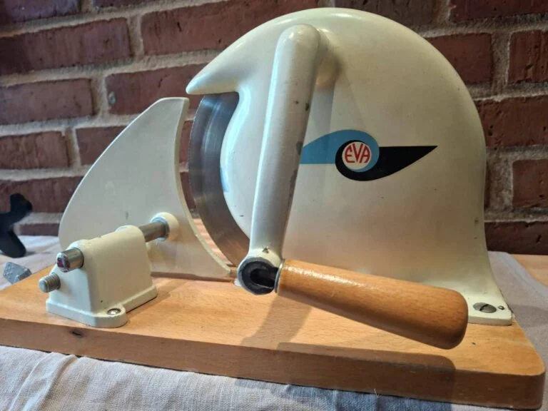 Vintage EVA brødskærer i rustfrit stål og træ