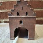 Detaljeret forside af keramik byportmodel