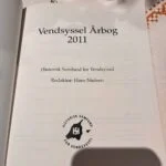 Inderside af Vendsyssel Årbog 2011 med tekst og logo