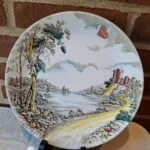 Vintage tallerken fra British Anchor med 'Village Green'-motiv