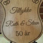 Display tallerkenholder i sort – til tallerkener, skilte og billeder