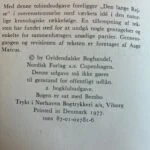 Kolofon med revideret tobindsudgave, 2. bogklubudgave og trykkeår 1977