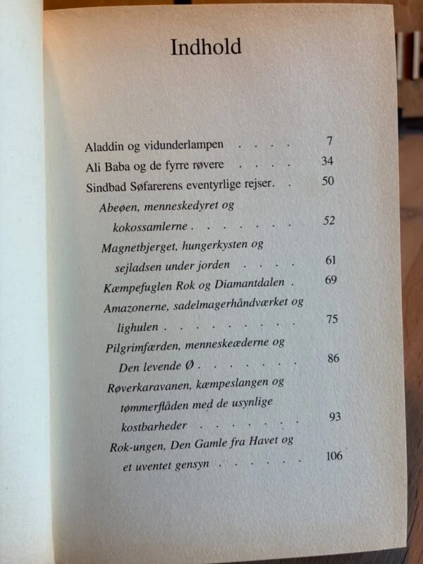 Eventyrene om Aladdin, Ali Baba og Sindbad Søfareren - Vintage Bog