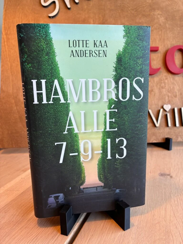 Hambros Allé 7-9-13 af Lotte Kaa Andersen