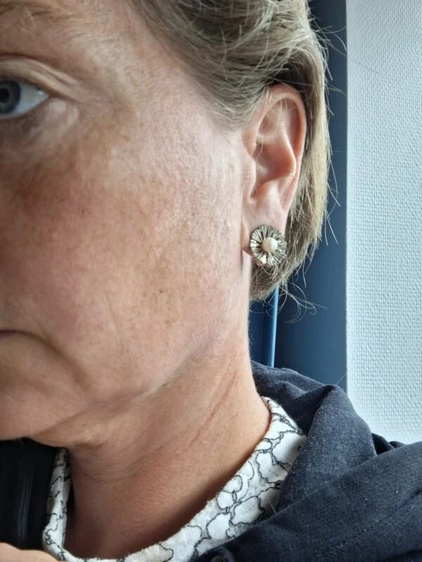 Vintage Sølvfarvet Ørering med Perle