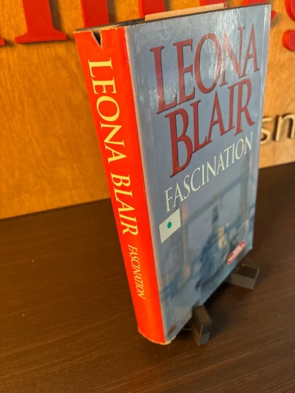 Leona Blair vintage bog