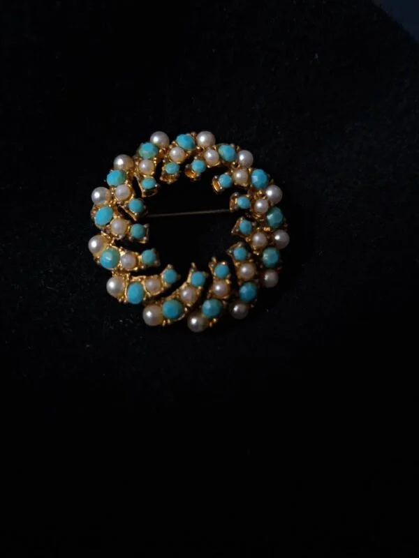 vintage broche