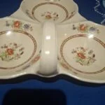Woods Ivory Ware serveringsfad med tre rum set fra hanken
