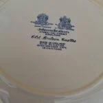 Bagsidestempel med Johnson Brothers, Old Britain Castles, Made in England og Ironstone