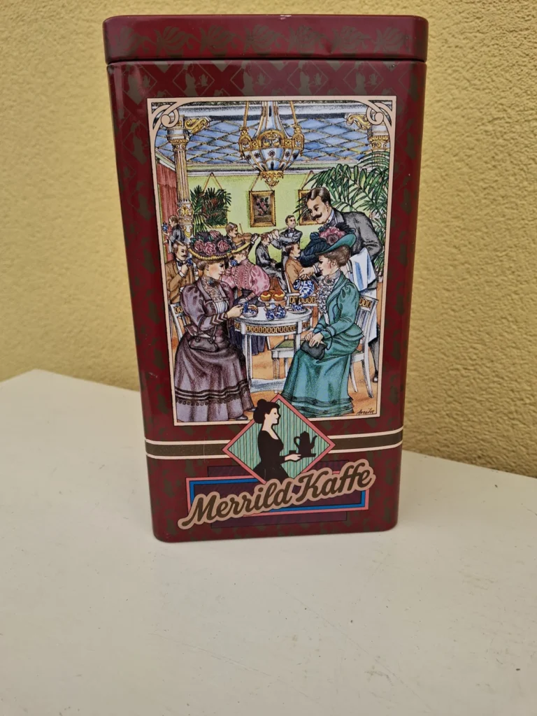 Merrild-kaffedåse med rødt låg og nostalgiske motiver