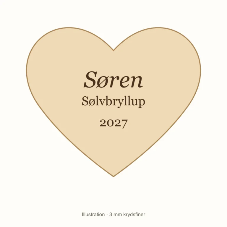 Hjerte bordkort i træ med navn