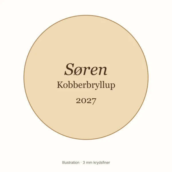 Illustration af runde bordkort i 3 mm krydsfiner med navn, anledning og årstal