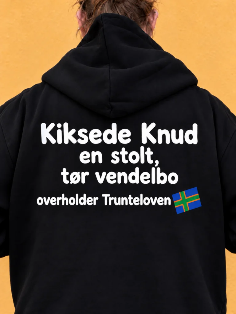 Kiksede Knud hoodie – overholder Trunteloven
