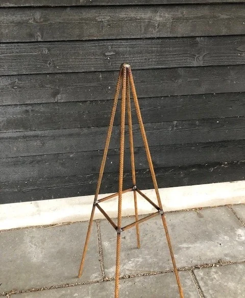 Juletræ i stål, 70 cm med rustikt udtryk